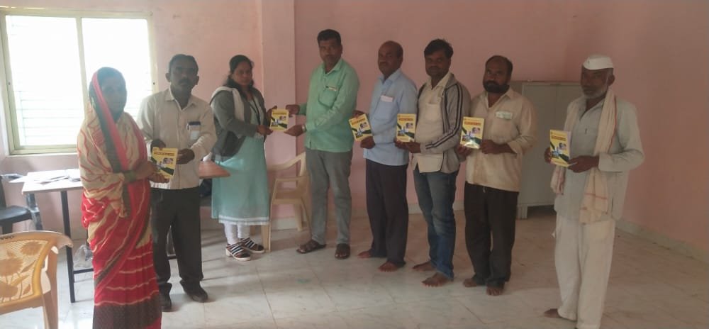 आरोग्य तपासणी व फॅमिली हेल्थ कार्ड शिबीर फोटो 94